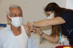 Mersin’de yerli aşı Turkovac uygulanmaya başlandı